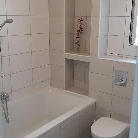 With Free And Private Parking Apartment Makarska